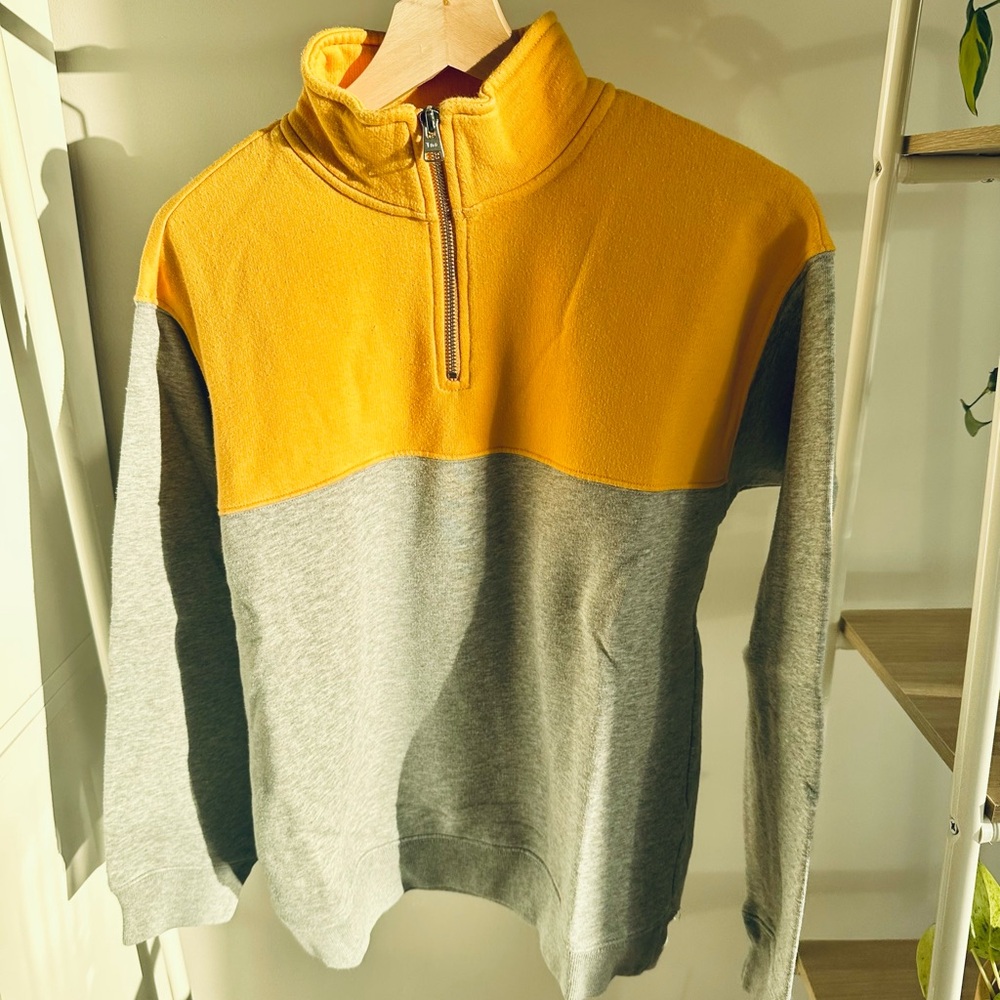 (SOLD) Artizia TNA Sweater